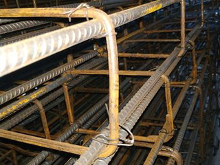 Detalle de amarra en fierro